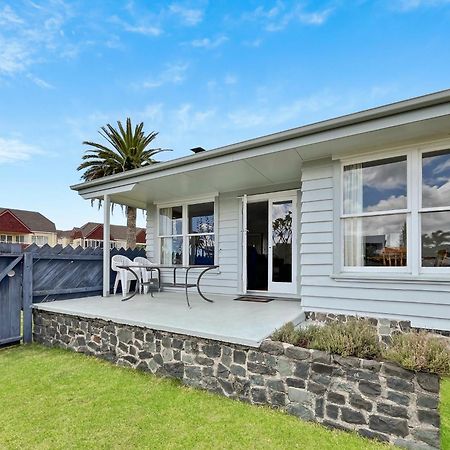 The Publican'S Palace Whitianga Exterior foto